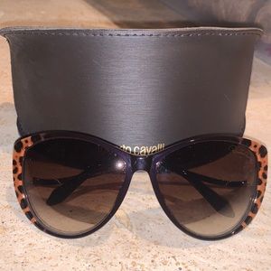 Roberto Cavalli sunglasses in great condition